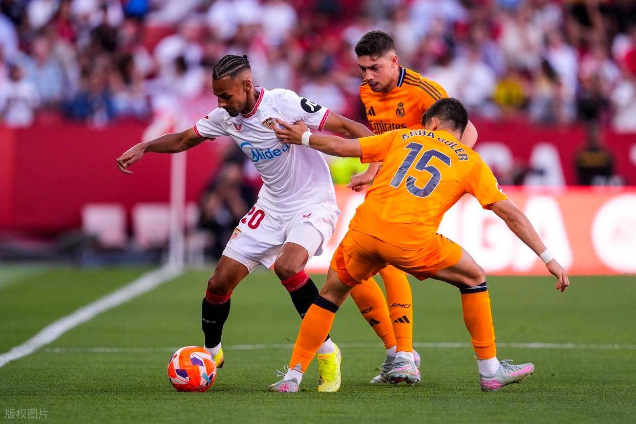 yy易游官网包含今夜体能课后，皇家社会遗憾出局备战西甲，气氛紧张，球队文化再被提及的词条