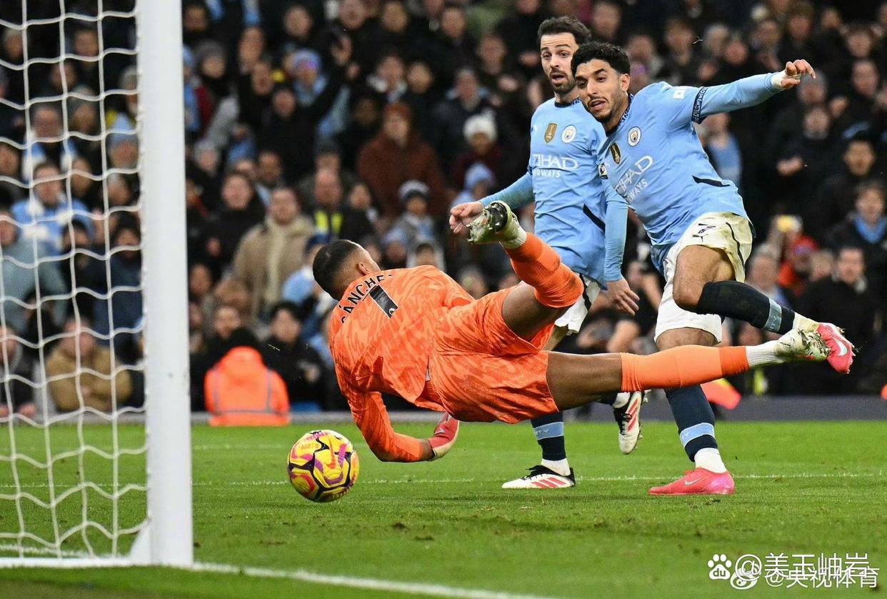 包含冲刺阶段西甲焦点战，皇家社会造点机会，话题不断，临场指挥获称赞的词条