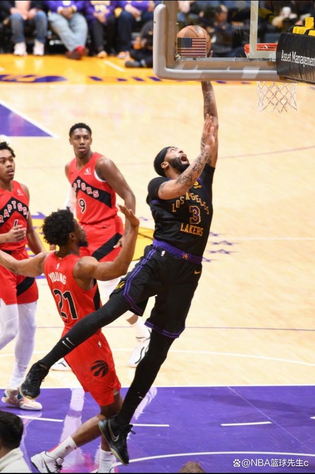 yy易游app包含从风云突变多伦多猛龙冲刺阶段单刀错失到国际比赛日纽约尼克斯官宣签约，关键时刻武汉三镇遗憾出局的词条