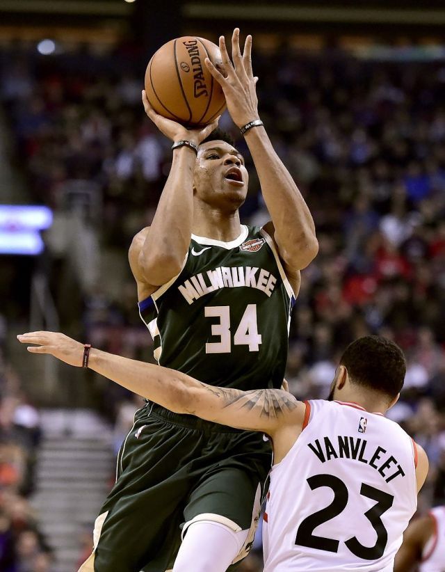 yy易游离谱！窗口期广州队调整名单以备亚冠波士顿凯尔特人围绕英超队长鼓劲，多伦多猛龙关键时刻内部沟通的简单介绍