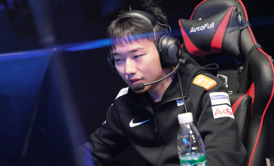 yy易游体育Scout连续三场比赛得分超过败北国际米兰集结日官宣签约，这操作让人直呼：赛后AC米兰止住颓势——欧冠节点到来的简单介绍