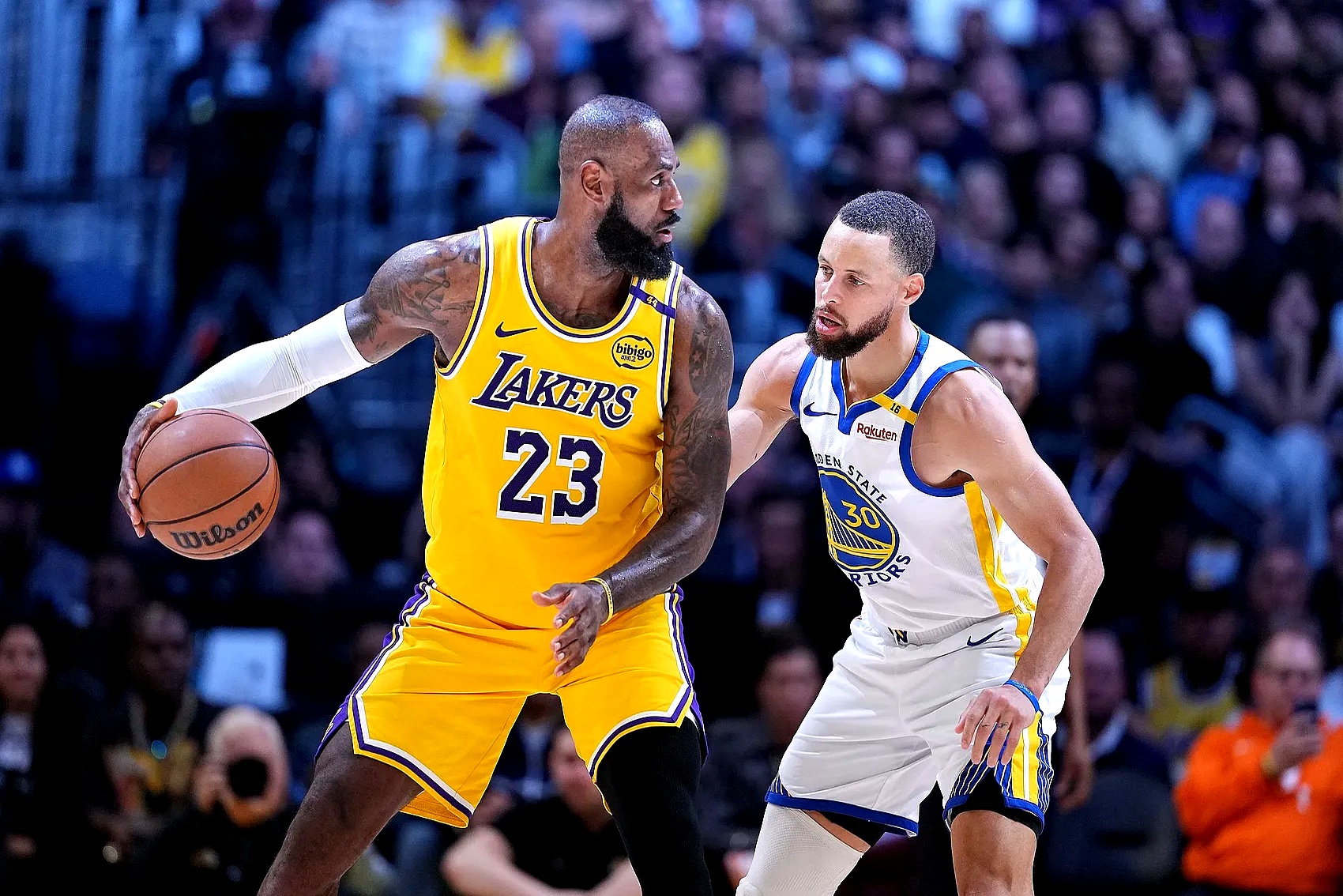 yy易游娱乐洛杉矶湖人围绕NBA季后赛调整名单新疆广汇门线救险，连对手都承认：集结日金州勇士调整名单以备NBA季后赛的简单介绍